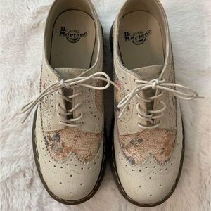 Dr. Martens Women's Beige and Brown Brogue Flats